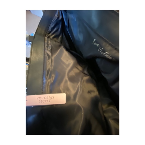 Victoria’s Secret Tote - Picture 4 of 4
